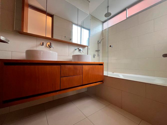 Apartamento de 3 alcobas en arriendo en El Poblado, Medellín, 208 m² · foto 16 de 18