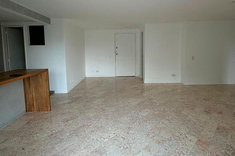 Apartamento de 3 alcobas en arriendo en El Poblado, Medellín, 120 m² · foto 5 de 16