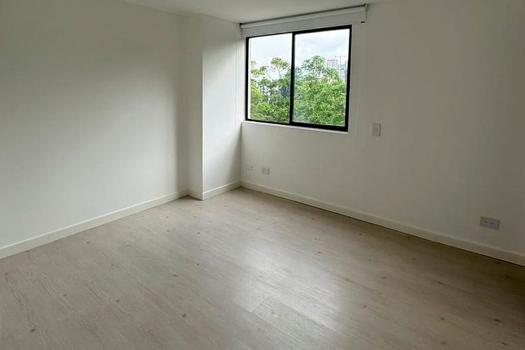 Apartamento de 3 alcobas en arriendo en El Poblado, Medellín, 120 m² · foto 8 de 16