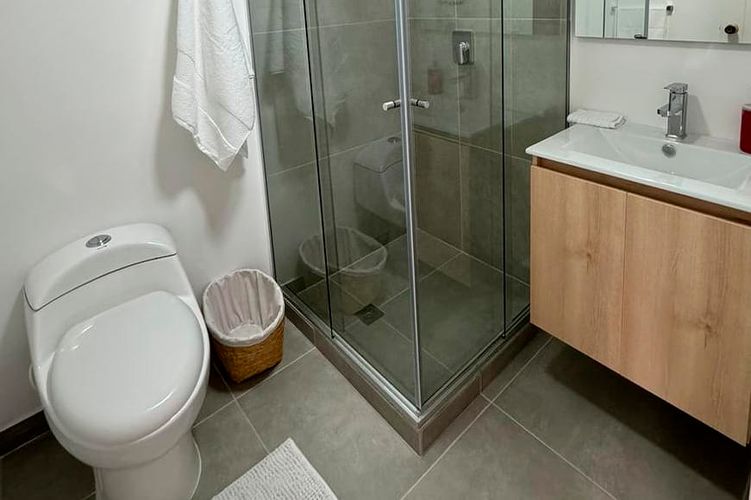 Apartamento de 3 alcobas en arriendo en El Poblado, Medellín, 120 m² · foto 14 de 16