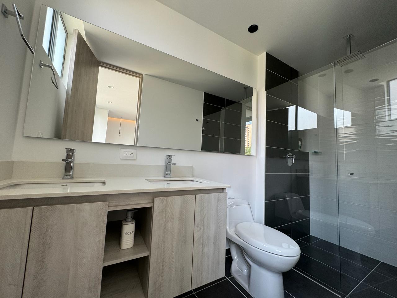 Apartamento en venta en Camino Verde, Envigado · foto 23 de 23