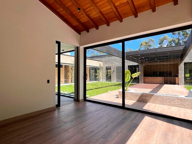 Casa de 4 alcobas en venta en Guarne, 700 m² · foto 9 de 20