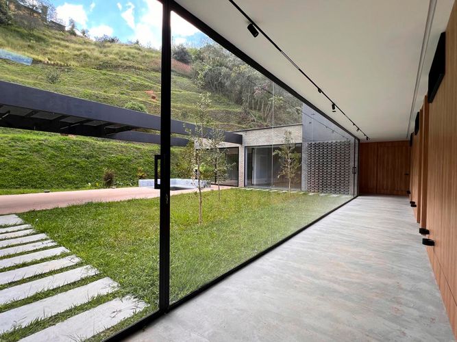 Casa de 4 alcobas en venta en Guarne, 700 m² · foto 19 de 20