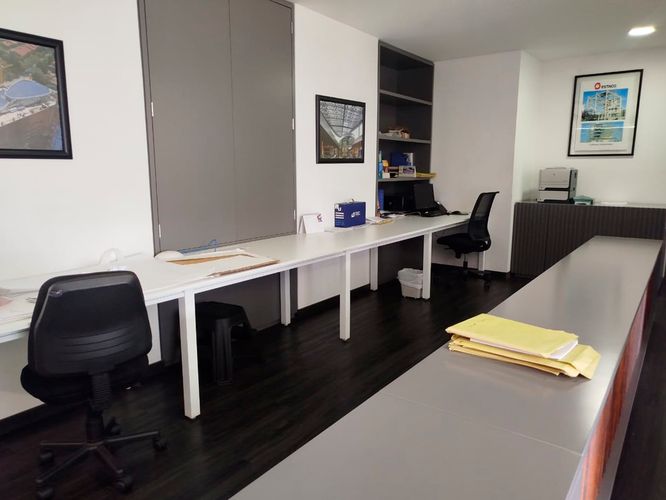 Oficina en arriendo en El Poblado, Medellín, 178 m² · foto 5 de 17