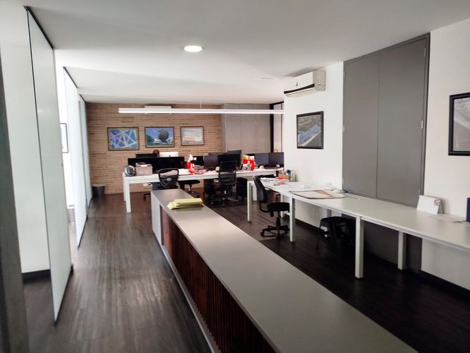 Oficina en arriendo en El Poblado, Medellín, 178 m² · foto 8 de 17