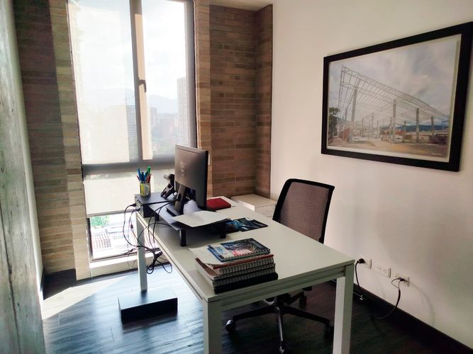 Oficina en arriendo en El Poblado, Medellín, 178 m² · foto 9 de 17