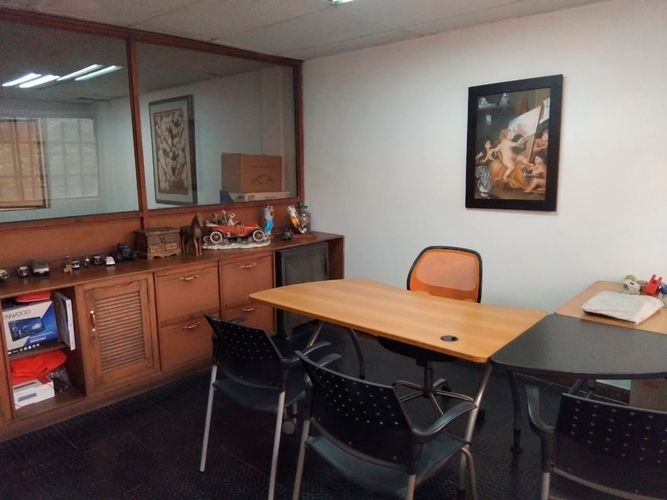 Bodega en arriendo en Laureles, Medellín, 280 m² · foto 6 de 14
