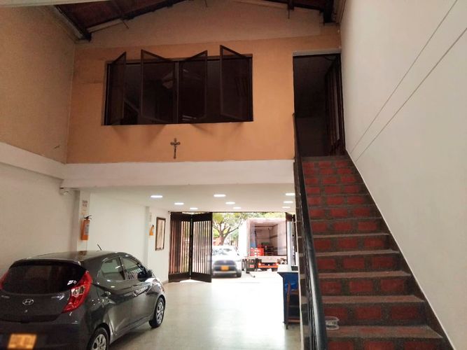 Bodega en arriendo en Laureles, Medellín, 280 m² · foto 8 de 14
