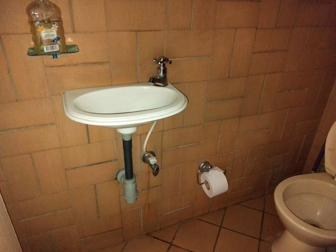 Bodega en arriendo en Laureles, Medellín, 280 m² · foto 13 de 14