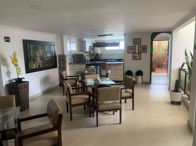 Edificio en venta en Santa Monica, Cali, 457 m² · foto 12 de 22