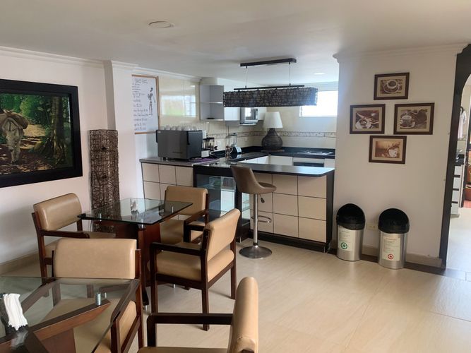 Edificio en venta en Santa Monica, Cali, 457 m² · foto 13 de 22