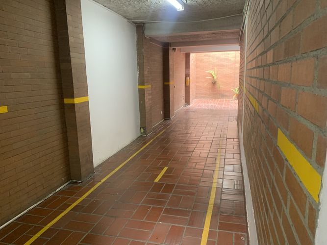 Edificio en venta en Santa Monica, Cali, 457 m² · foto 21 de 22