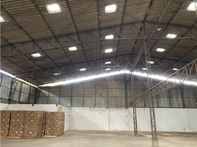 Bodega en arriendo en La Yé, Armenia, 1134 m² · foto 9 de 16
