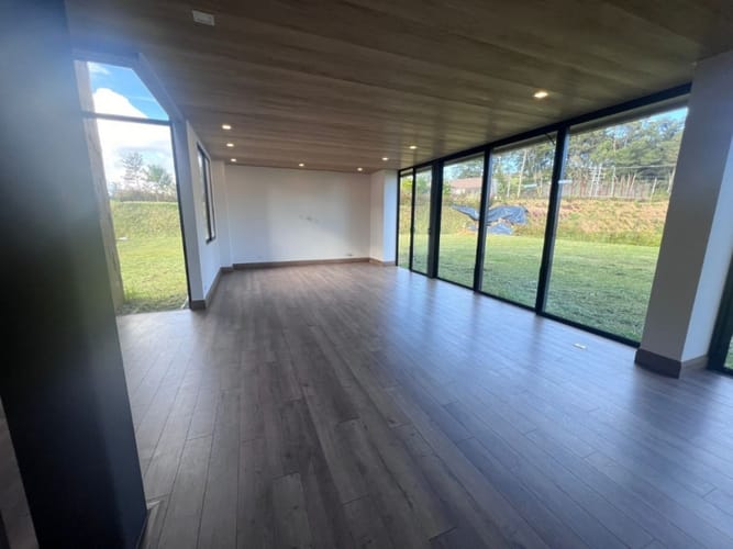 Casa de 3 alcobas en venta en Las Palmas, Envigado, 402 m² · foto 4 de 24