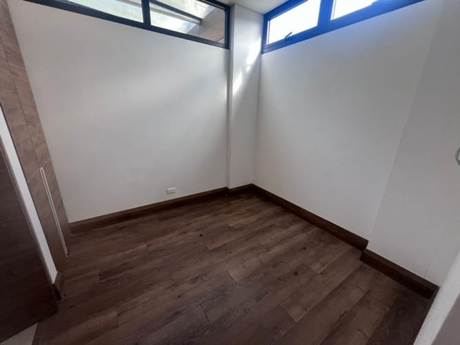 Casa de 3 alcobas en venta en Las Palmas, Envigado, 402 m² · foto 10 de 24