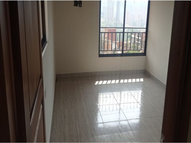 Casa de 5 alcobas en venta en La Doctora, Sabaneta, 200 m² · foto 6 de 16