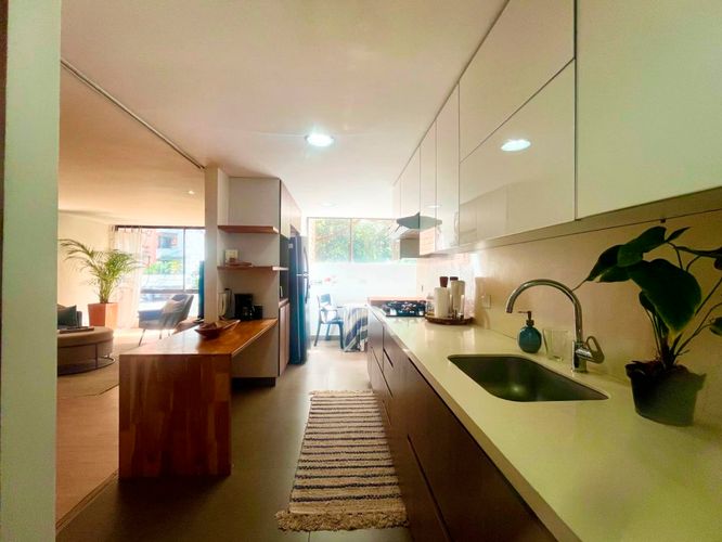 Apartamento de 3 alcobas en arriendo en El Poblado, Medellín, 145 m² · foto 7 de 19