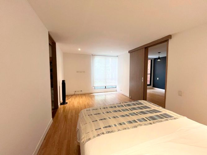 Apartamento de 3 alcobas en arriendo en El Poblado, Medellín, 145 m² · foto 9 de 19