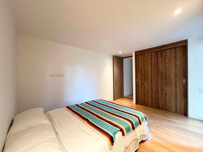 Apartamento de 3 alcobas en arriendo en El Poblado, Medellín, 145 m² · foto 13 de 19