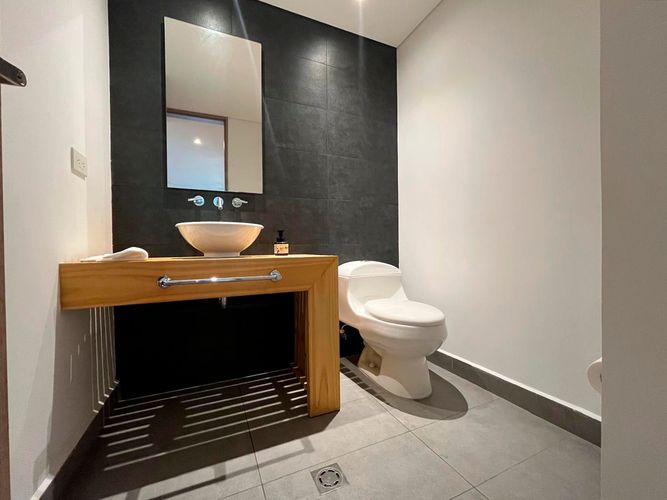 Apartamento de 3 alcobas en arriendo en El Poblado, Medellín, 145 m² · foto 19 de 19