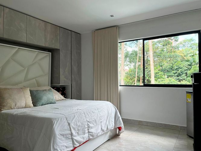 Casa de 5 alcobas en venta en El Poblado, Medellín, 424 m² · foto 14 de 20