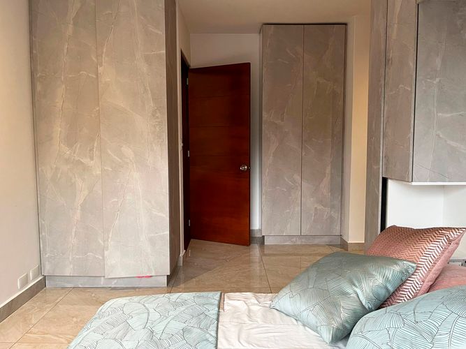 Casa de 5 alcobas en venta en El Poblado, Medellín, 424 m² · foto 16 de 20