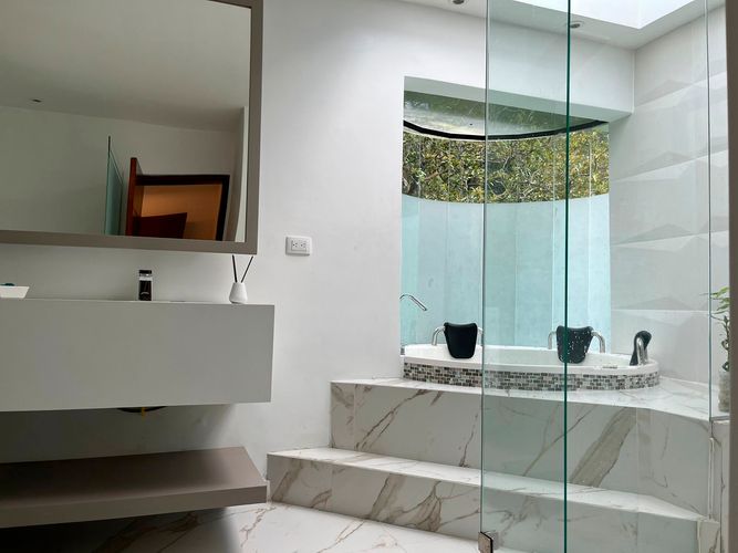 Casa de 5 alcobas en venta en El Poblado, Medellín, 424 m² · foto 17 de 20