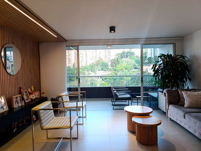 Apartamento de 3 alcobas en venta en El Poblado, Medellín, 118 m² · foto 1 de 20