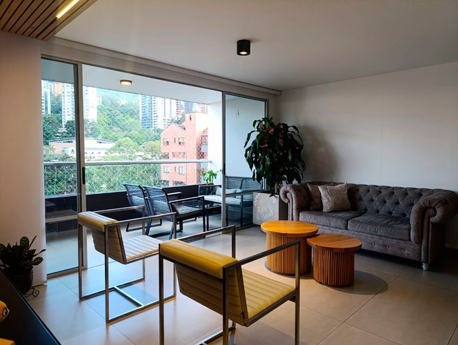 Apartamento de 3 alcobas en venta en El Poblado, Medellín, 118 m² · foto 2 de 20