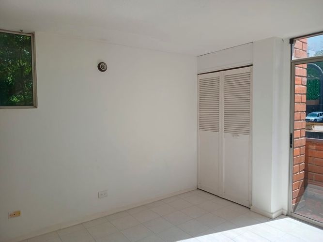 Apartamento en venta en El Poblado, Medellín · foto 5 de 15