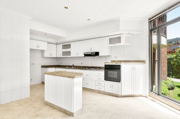 Casa de 7 alcobas en venta en El Salitre, La Calera, 1876 m² · foto 17 de 23