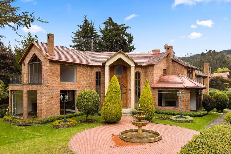 Casa de 7 alcobas en venta en El Salitre, La Calera, 1876 m² · foto 22 de 23