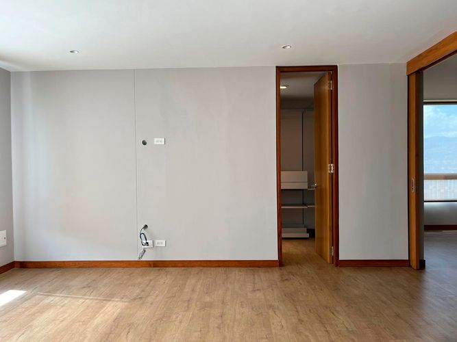 Apartamento de 3 alcobas en arriendo en El Poblado, Medellín, 170 m² · foto 15 de 19