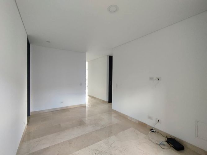 Apartamento de 3 alcobas en arriendo en El Poblado, Medellín, 149 m² · foto 7 de 17