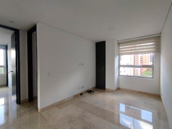 Apartamento de 3 alcobas en arriendo en El Poblado, Medellín, 149 m² · foto 12 de 17