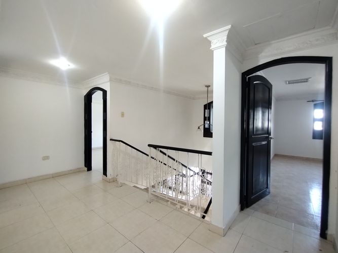 Casa de 5 alcobas en venta en El Limoncito, Barranquilla, 546 m² · foto 6 de 24