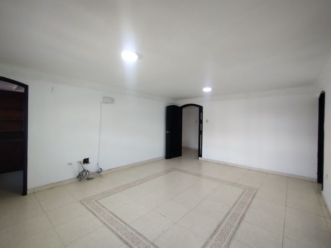 Casa de 5 alcobas en venta en El Limoncito, Barranquilla, 546 m² · foto 12 de 24