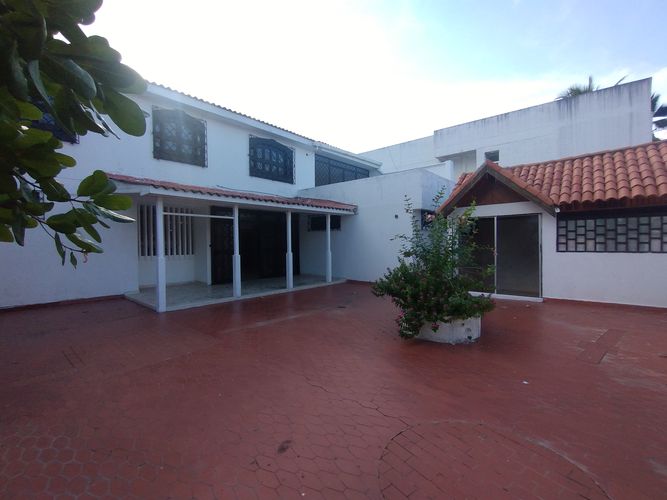 Casa de 5 alcobas en venta en El Limoncito, Barranquilla, 546 m² · foto 22 de 24