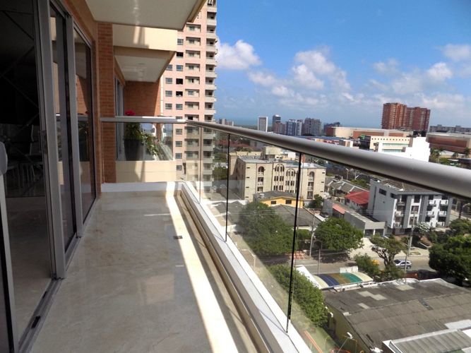 Apartamento en venta en El Poblado, Barranquilla · foto 4 de 22