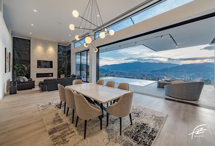 Casa de 3 alcobas en venta en Los Balsos, Medellín, 685 m² · foto 6 de 15