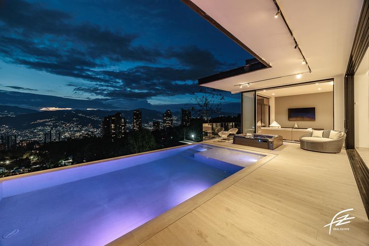 Casa de 3 alcobas en venta en Los Balsos, Medellín, 685 m² · foto 15 de 15