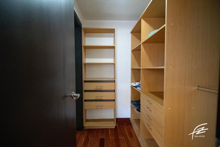 Apartamento de 5 alcobas en venta en Los Balsos, Medellín, 440 m² · foto 14 de 16