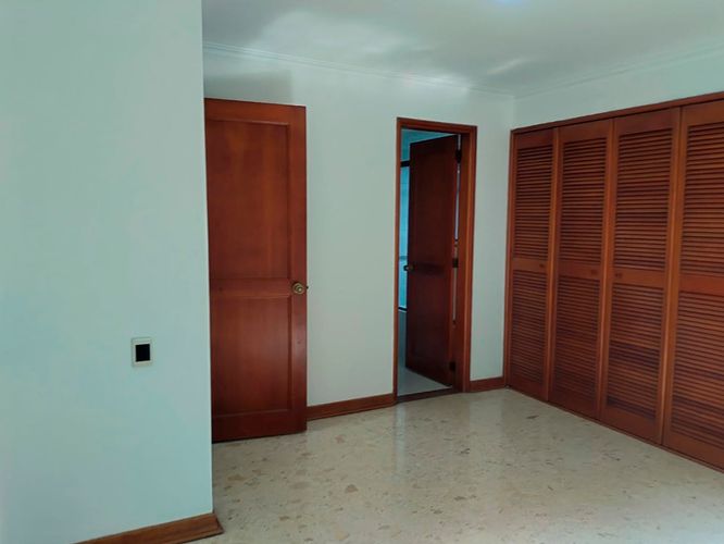 Apartamento de 1 alcoba en arriendo en El Poblado, Medellín, 57 m² · foto 9 de 11