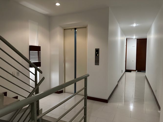 Apartamento de 3 alcobas en venta en Santa Barbara, Bogotá, 147 m² · foto 4 de 24