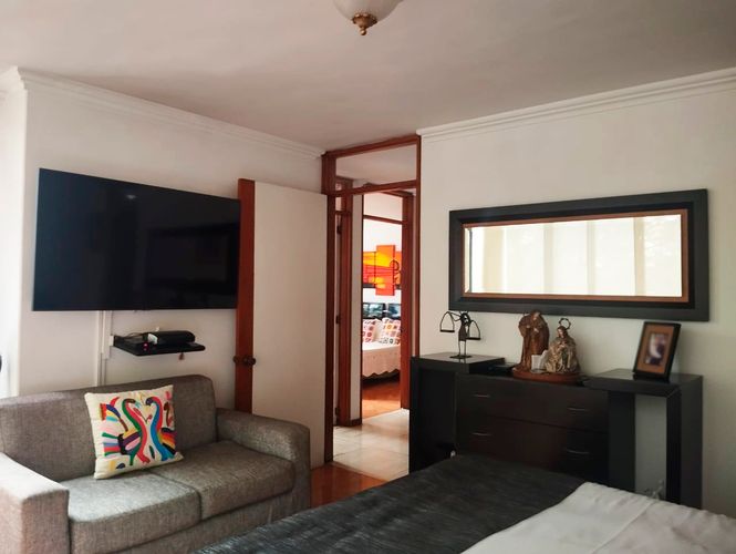 Apartamento de 3 alcobas en venta en El Poblado, Medellín, 213 m² · foto 8 de 17