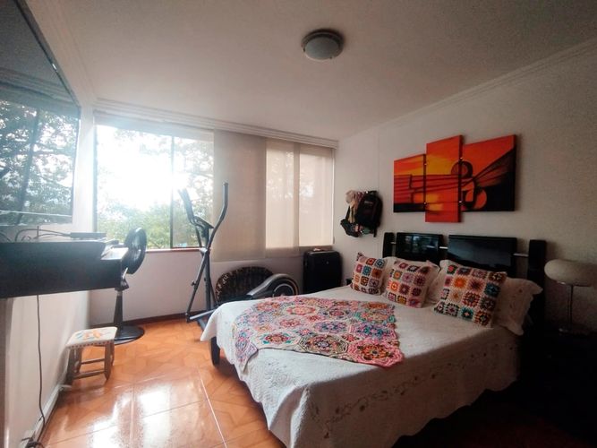 Apartamento de 3 alcobas en venta en El Poblado, Medellín, 213 m² · foto 10 de 17