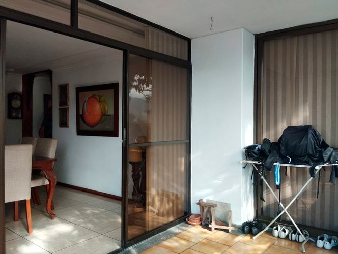 Apartamento de 3 alcobas en venta en El Poblado, Medellín, 213 m² · foto 14 de 17