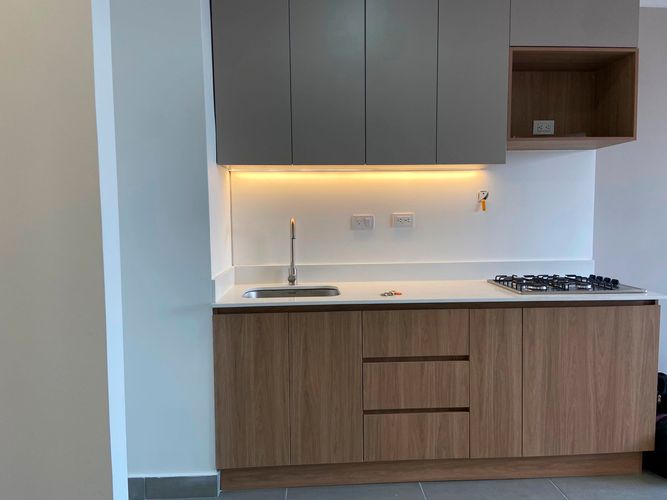 Apartamento de 2 alcobas en venta en Tres Esquinas, Sabaneta, 57 m² · foto 3 de 17