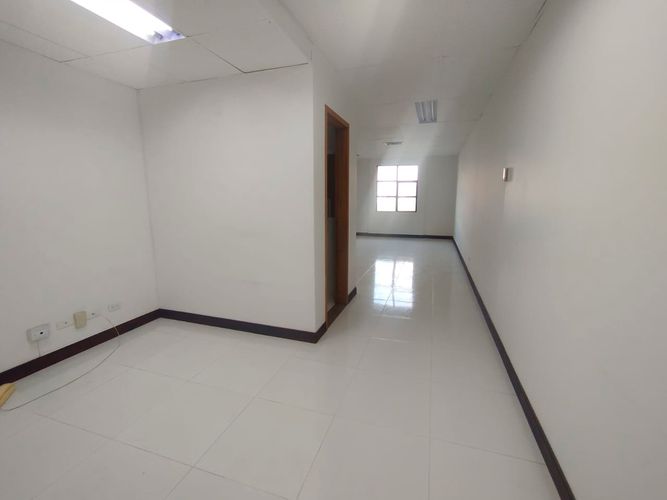 Oficina en arriendo en El Poblado, Medellín, 40 m² · foto 6 de 16