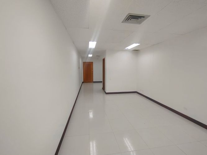 Oficina en arriendo en El Poblado, Medellín, 40 m² · foto 11 de 16
